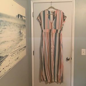 Beautiful Roxanna Maxi dress LNC size L